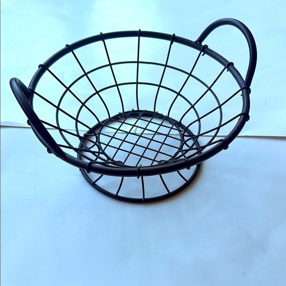 Dark Brown Oil Rubbed Bronze Wire Egg Basket